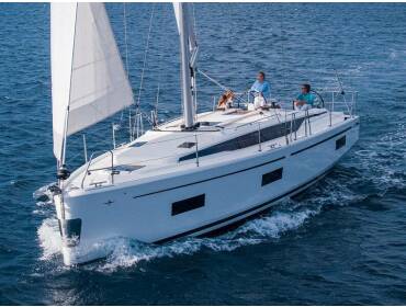 Bavaria C42 Maia