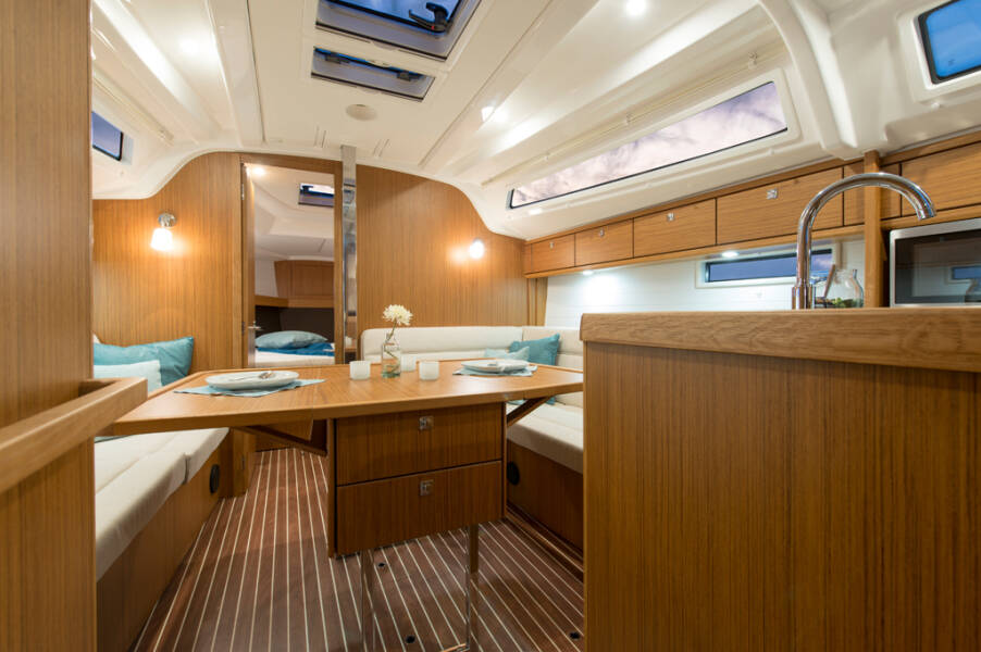 Bavaria Cruiser 37 HAYDN 