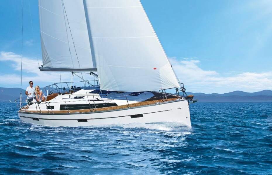 Bavaria Cruiser 37 • Mia