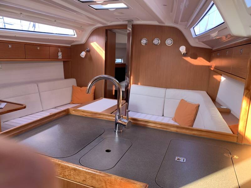 Bavaria Cruiser 37 Roger Rabbit