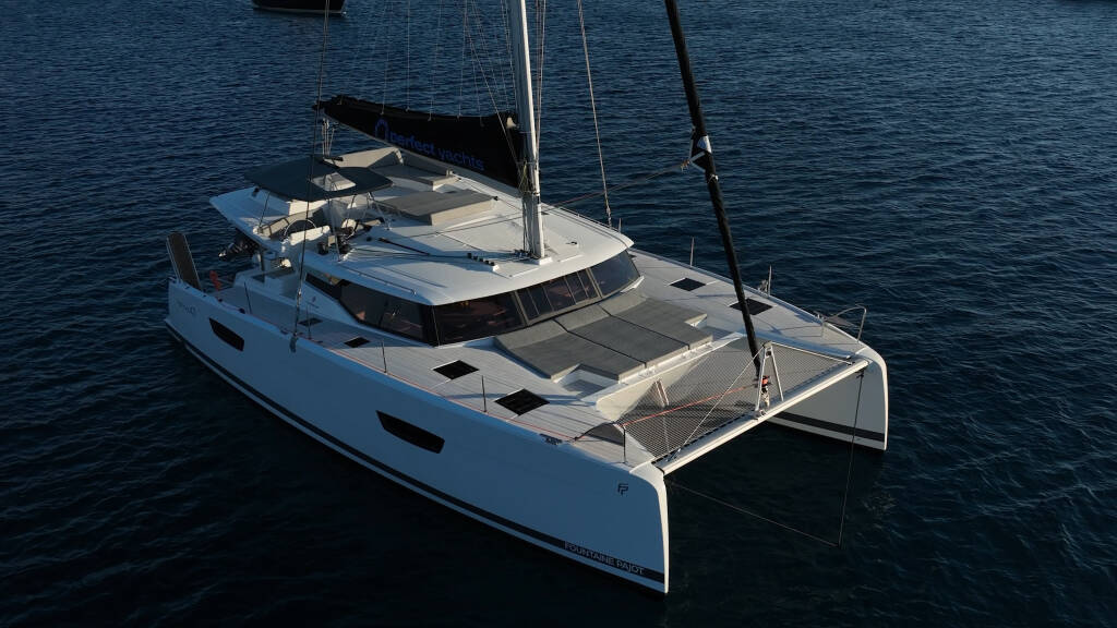 Fountaine Pajot 47 TANNA LUX  AQUARELLA