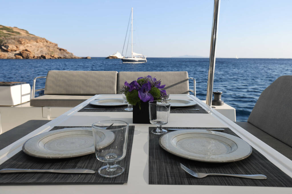 Fountaine Pajot 47 TANNA LUX  AQUARELLA