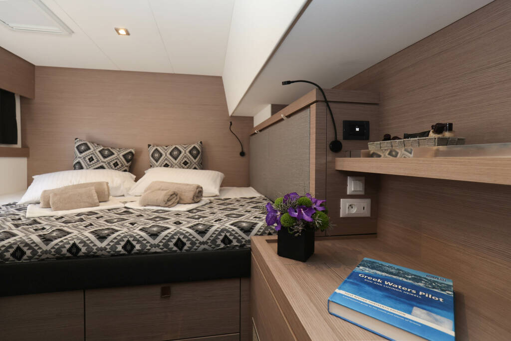 Fountaine Pajot 47 TANNA LUX  AQUARELLA