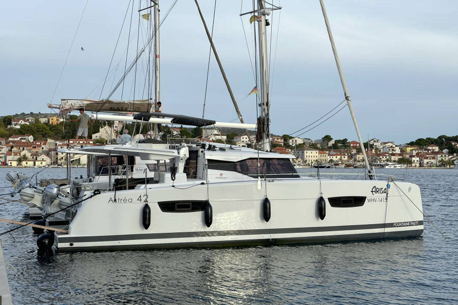 Fountaine Pajot Astrea 42 Arisa