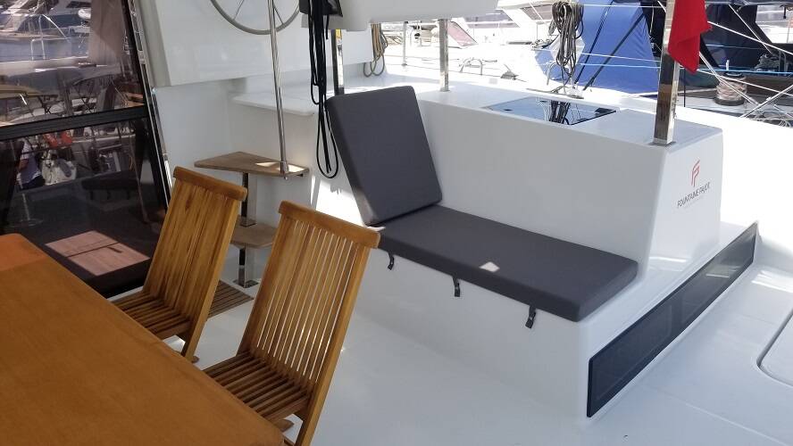 Fountaine Pajot Lucia 40 Hola