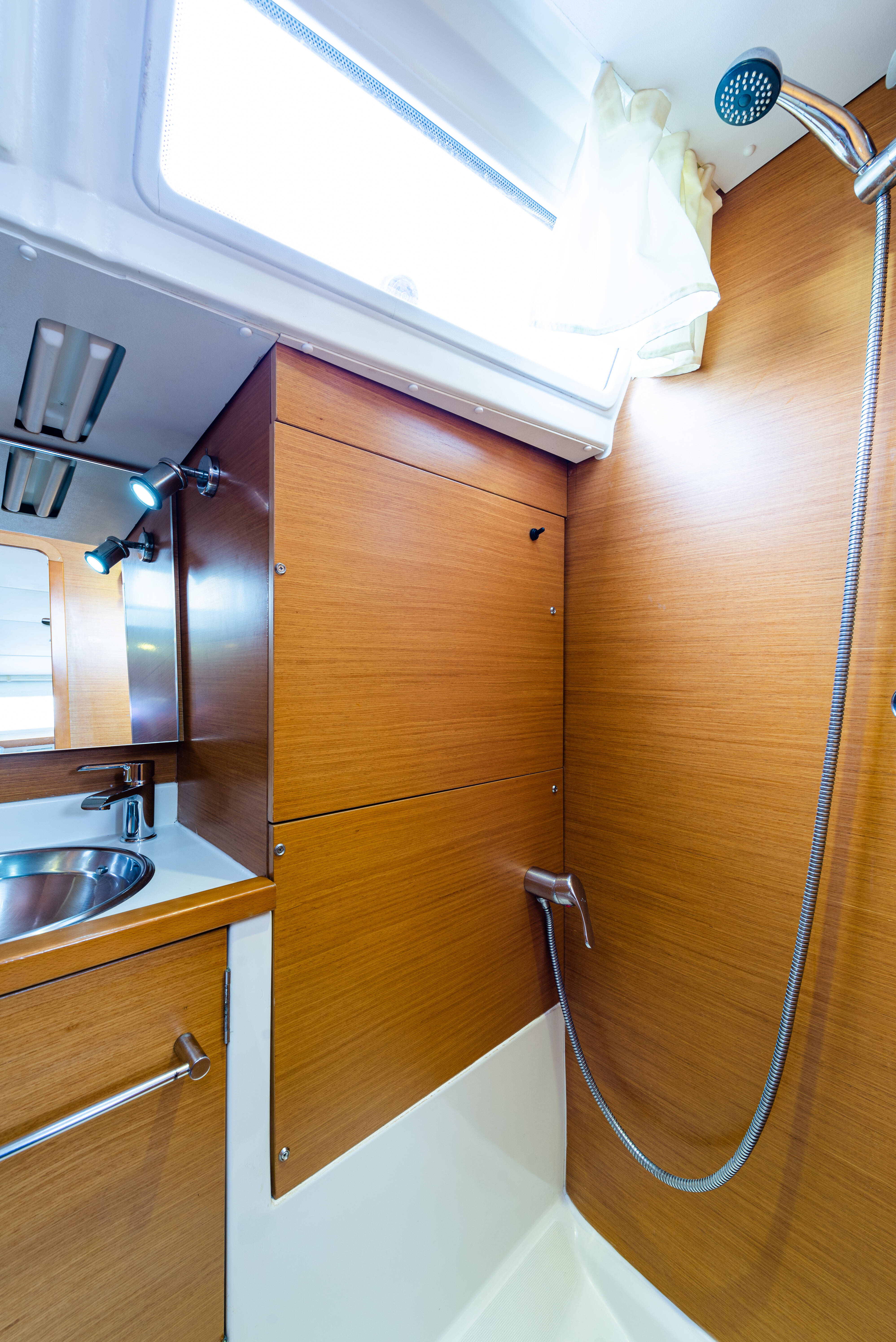 Jeanneau Sun Odyssey 379 Amor Fati