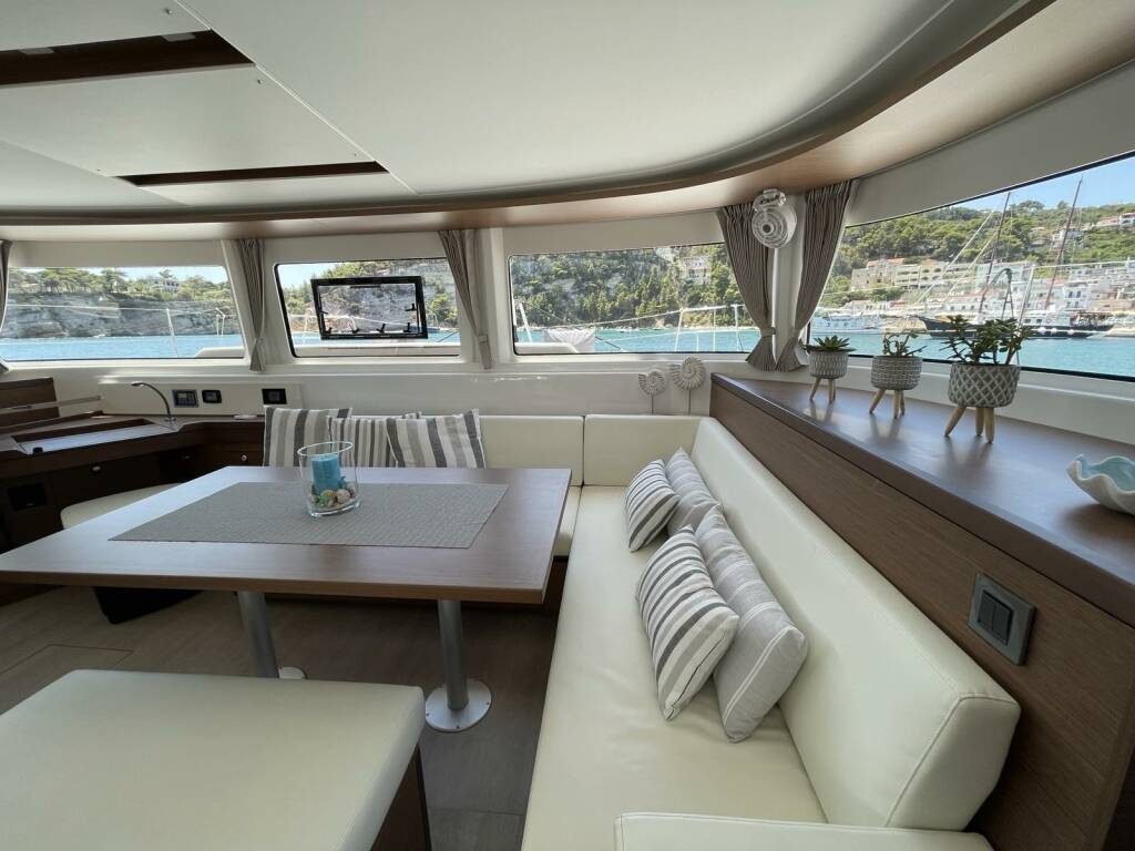 Lagoon 46 Grand Blue