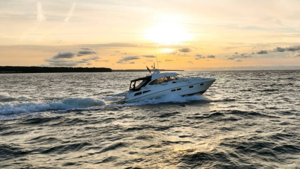 Sealine C390 La Mouette