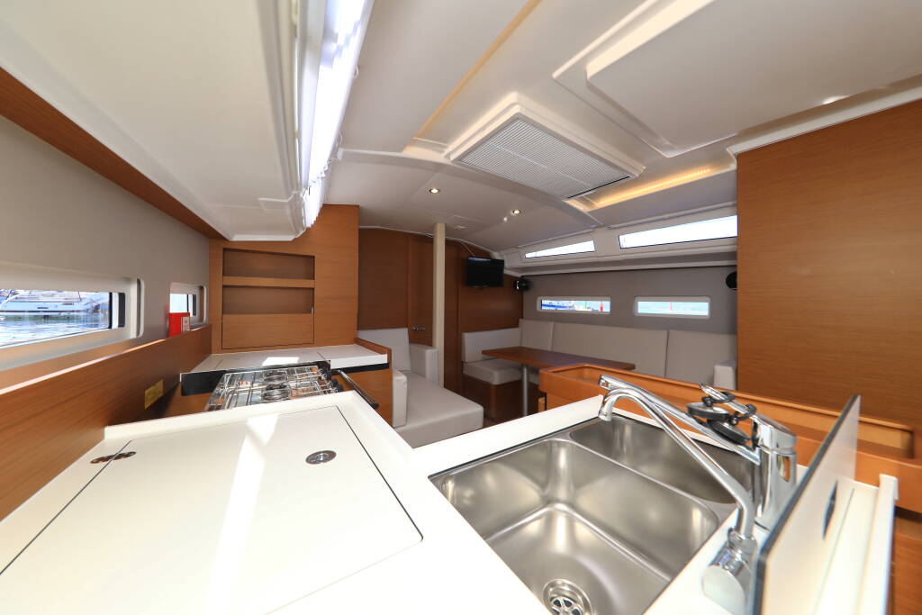 Sun Odyssey 410 Vague