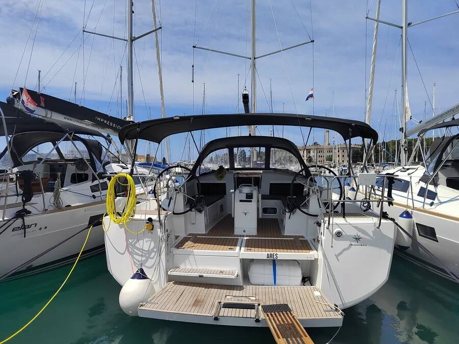 Sun Odyssey 440 Ares