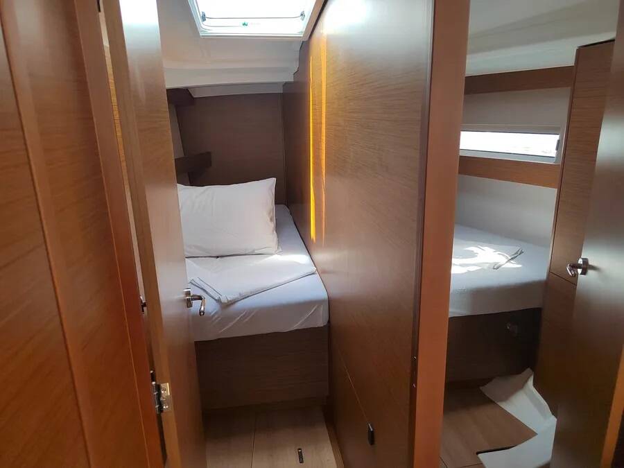 Sun Odyssey 440 Ares