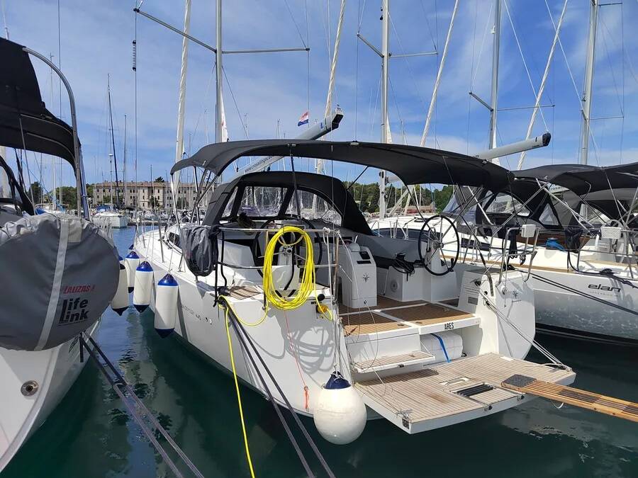 Sun Odyssey 440 Ares