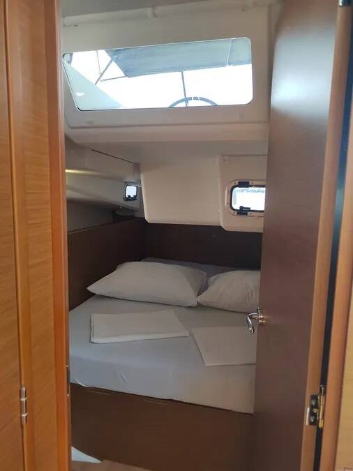 Sun Odyssey 440 Ares