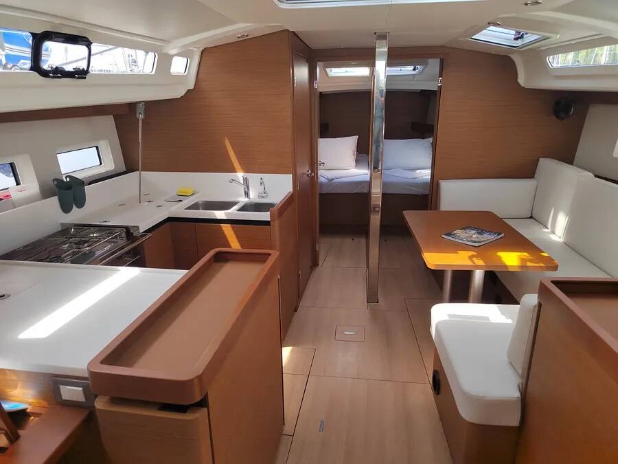 Sun Odyssey 440 Ares